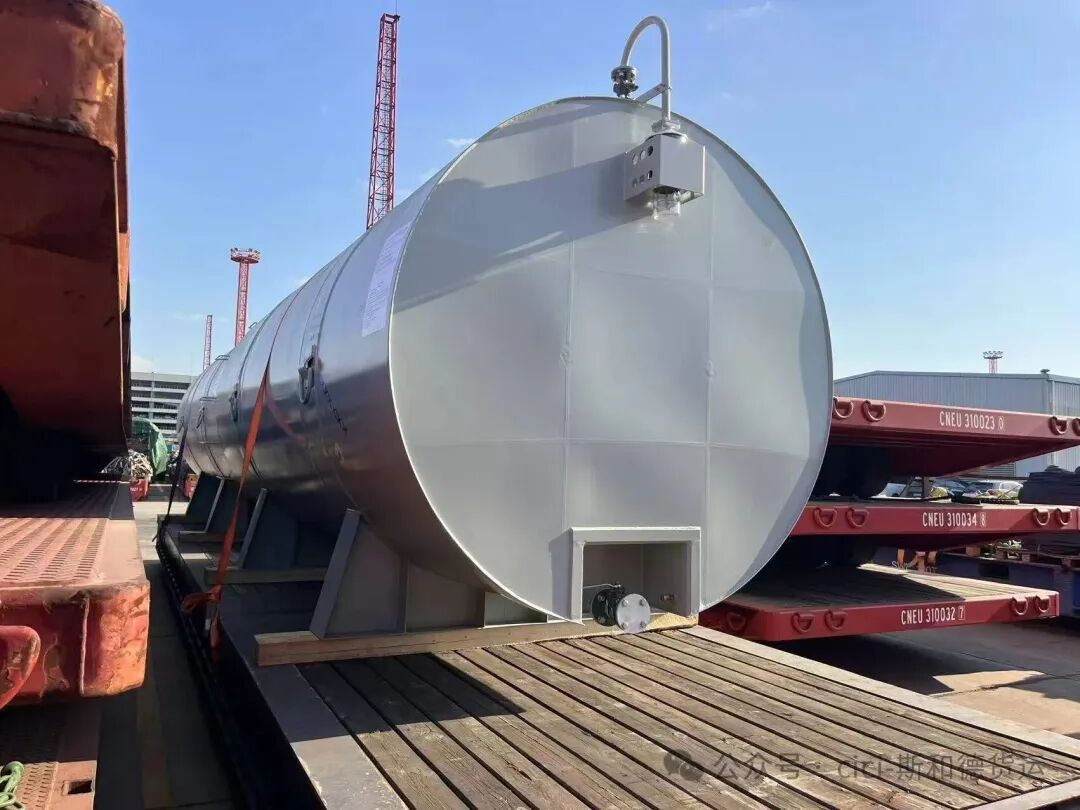 Project cargo oil tank secured for West Africa heavy lift cargo transport at Tema Port